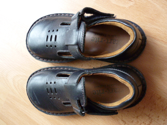 černé kožené boty na suchý zip - Obrázek č. 4