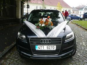 ženichovo a nevěstino auto