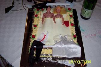 táto torta je super! To nemá chybu, a mala ju jedna baba v ten deň ako je uvedené na svadbe, super nie?