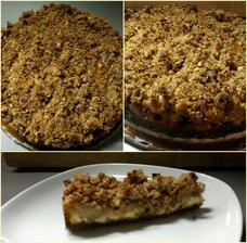 Cheesecake s jablky, drobenkou a slaným karamelem