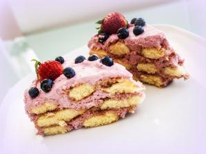 Malinovo borůvkové tiramisu