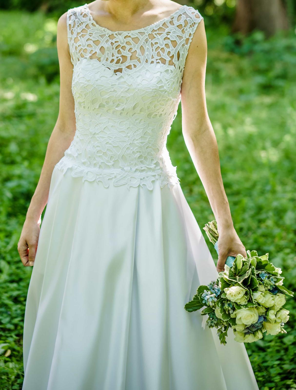 Krásne svadobné šaty - Obrázok č. 1