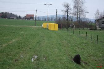 Přivezli cihly 6.4.20011