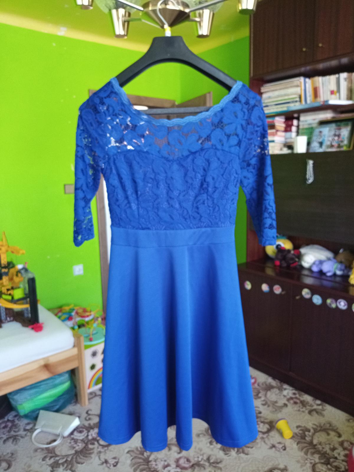 Kráľovsky modré šaty - Obrázok č. 1