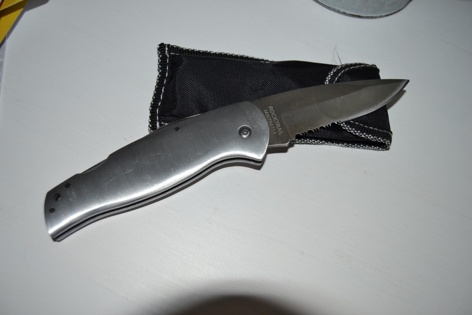 Vreckový nožík s púzdrom - Obrázok č. 1