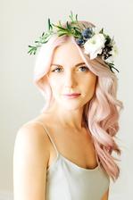 http://ciara-richardson.com/blog/2013/01/25/thistle-flower-of-the-month-by-tinge-floral/#