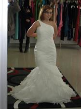 Pronovias 2010- gaudi...tiez nesplnili ocakavania nazivo neboli az take pekne ako na obrazku
