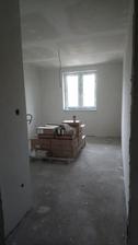 10/2017 dětský pokoj / vymalovat, podlaha, elektrika...