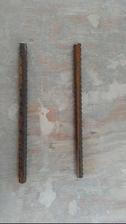 10mm roxor - délka 20cm - mírně si zbruste kraje, aby šel lépe zatloukat do tvárnice