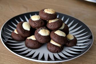 cookies z giraffy, včera jsem zas debužírovala, doufala jsem, že mi zbyde na dnešek ale o půlnoci mě honila mlsná :-D