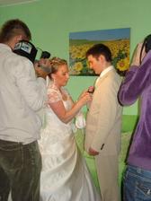 pripinanie pierka...(ruky sa mi strasne triasli)...:-)
