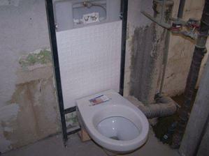 osadenie noveho WC ALCAPLAST