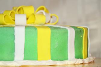 čokoládový korpus a mascarpone krém s malinami