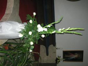 kyticka pri bohostanku