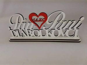 hlavná dekorácia na hlavný stôl :)