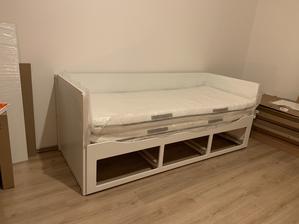 zložená posteľ Hemnes