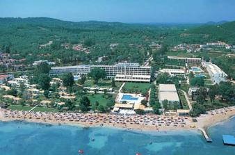 a toto je náš hotel,kam pôjdeme na svadobnú cestu.grecko-korfu:)))