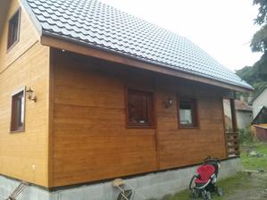 Farba po druhom nátere. Použili sme olej od firmy A.l.k odtieň koňak