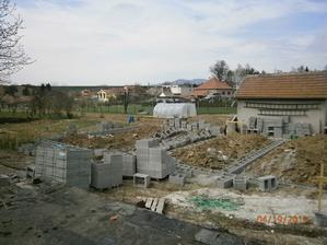 .. chlapci klobúk dolu .. ja som tú jednu DT-čku ani nezdvihla a nie ich takto ukladať ..