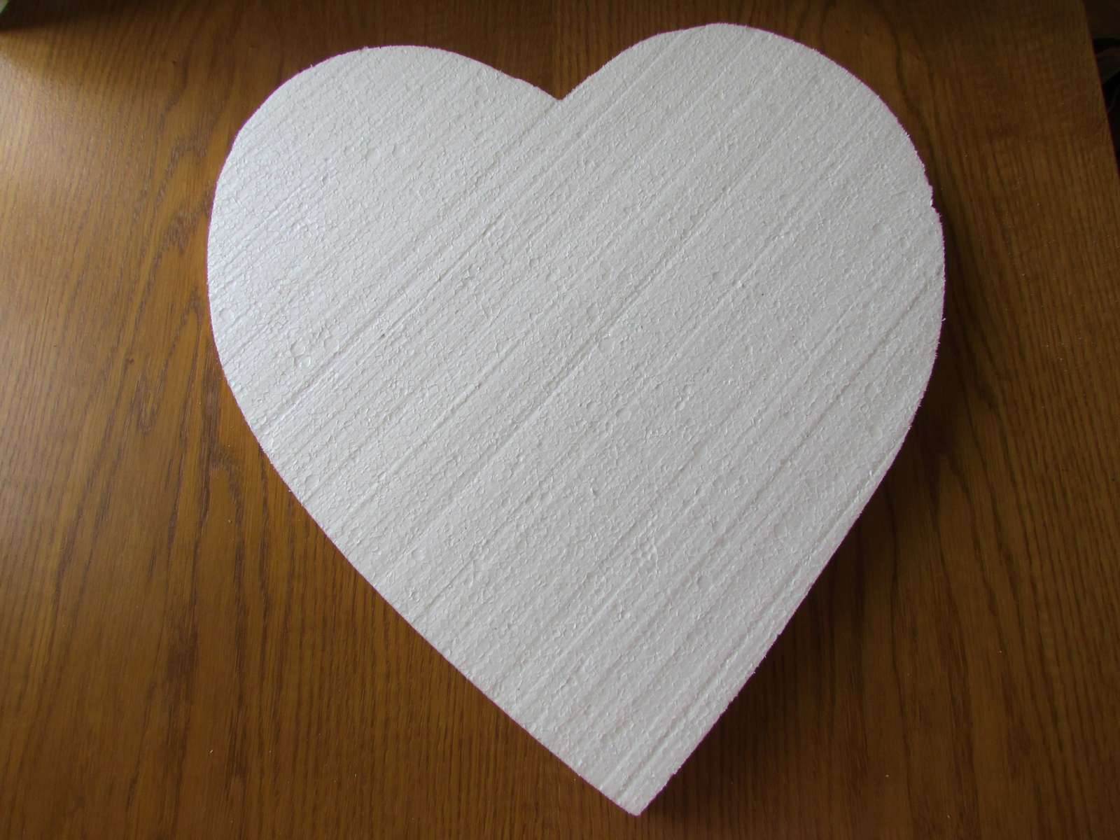 Polystyrenové srdce cca 40 cm - Obrázek č. 1
