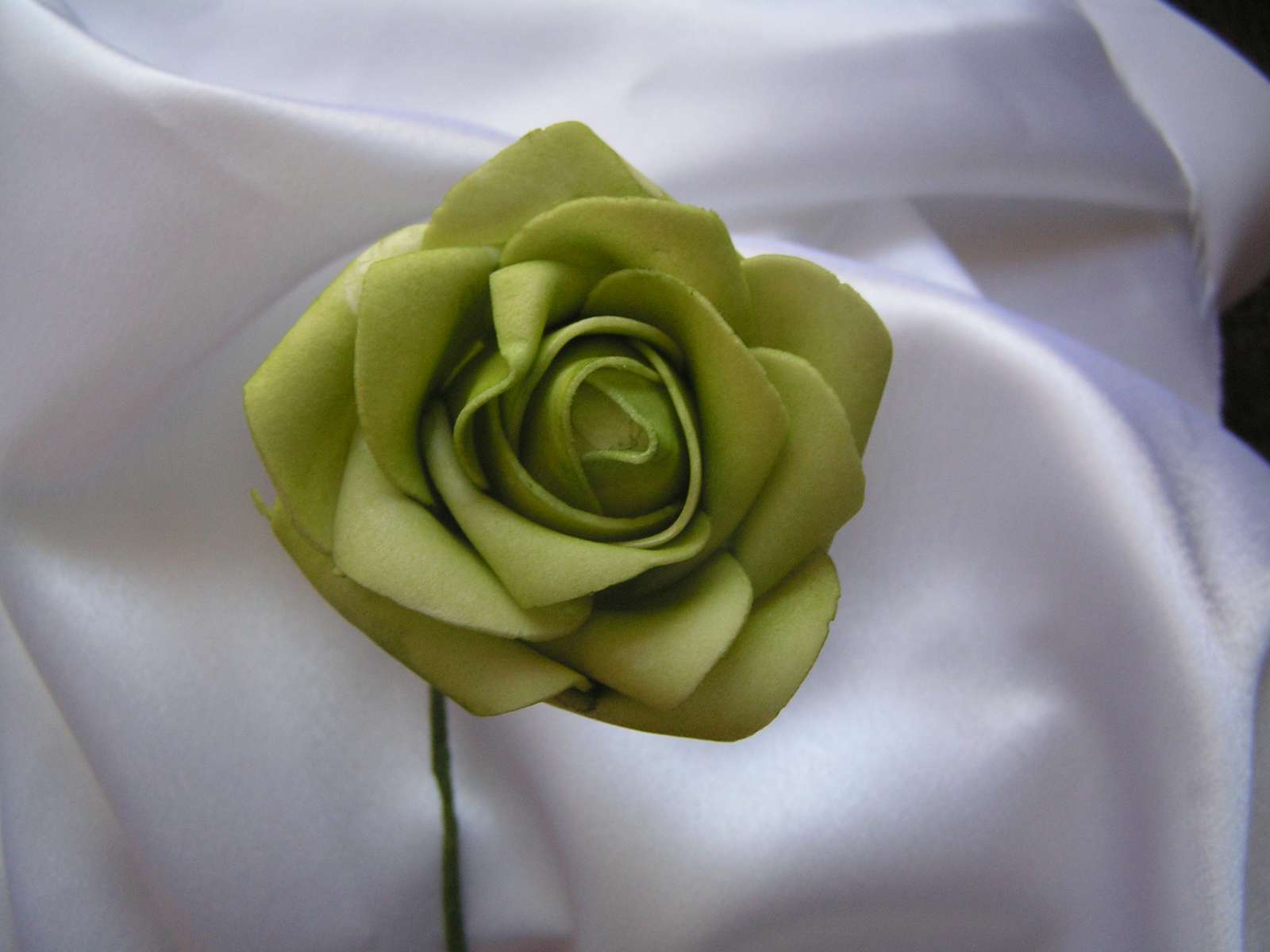Zelená pěnová růže - 7 cm - Obrázek č. 1