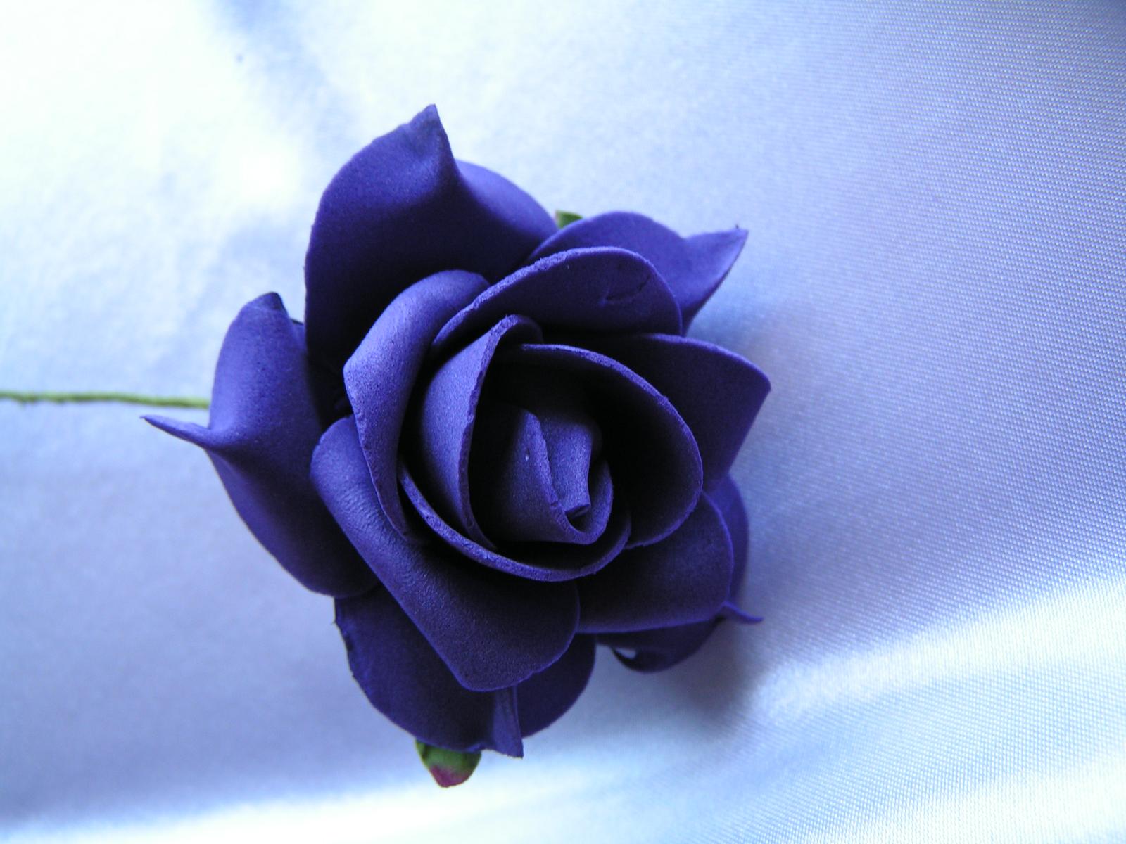 Tmavě fialová pěnová růže - 7 cm - Obrázek č. 3
