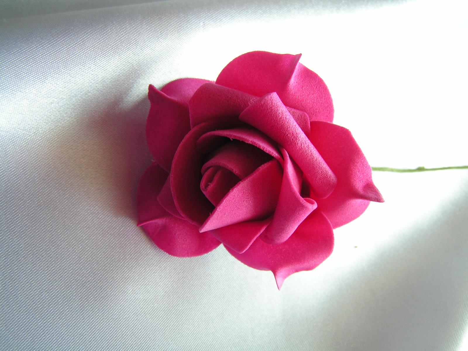 Růžová pěnová růže - 7 cm - Obrázek č. 1