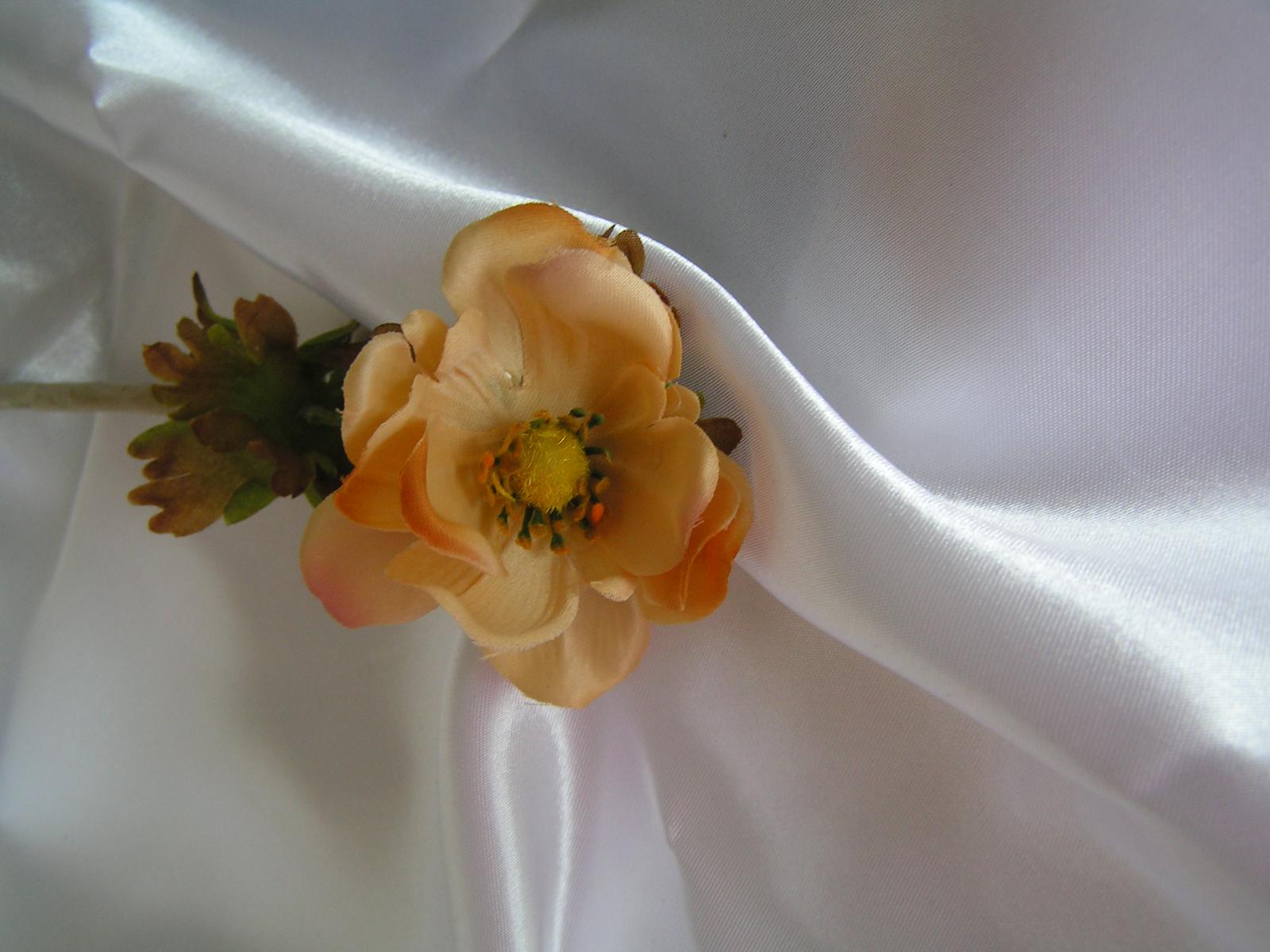 Umělá květina - anemon - Obrázek č. 1