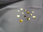 Pevná srdíčka zlaté barvy, 