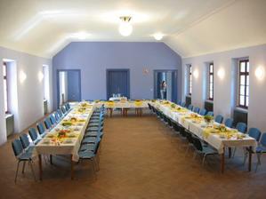 sál, ve kterém proběhne hostina