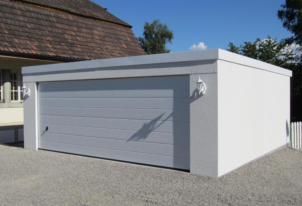 Montované garáže GARDEON - Dvojgaráž pre dve autá s bielou bránou a bielou strechou