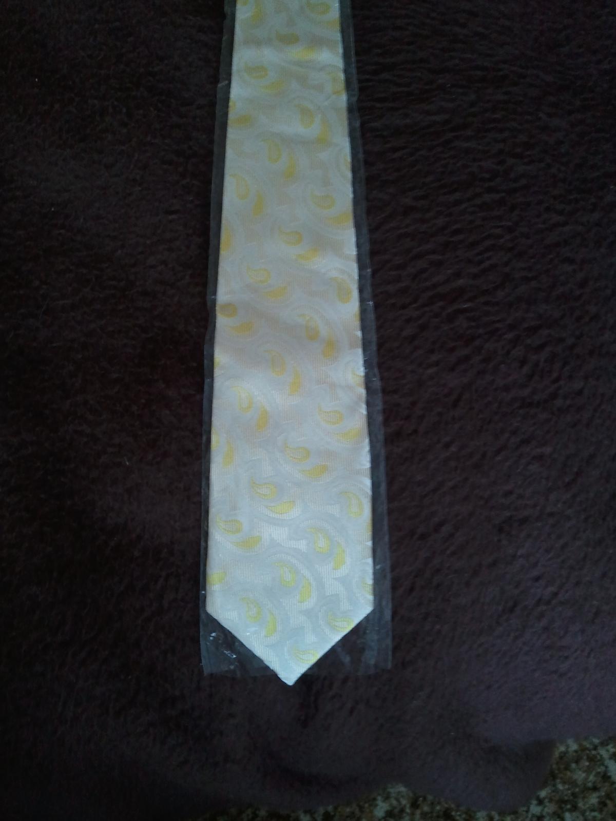 Smetanovo žlutá kravata - Obrázek č. 1