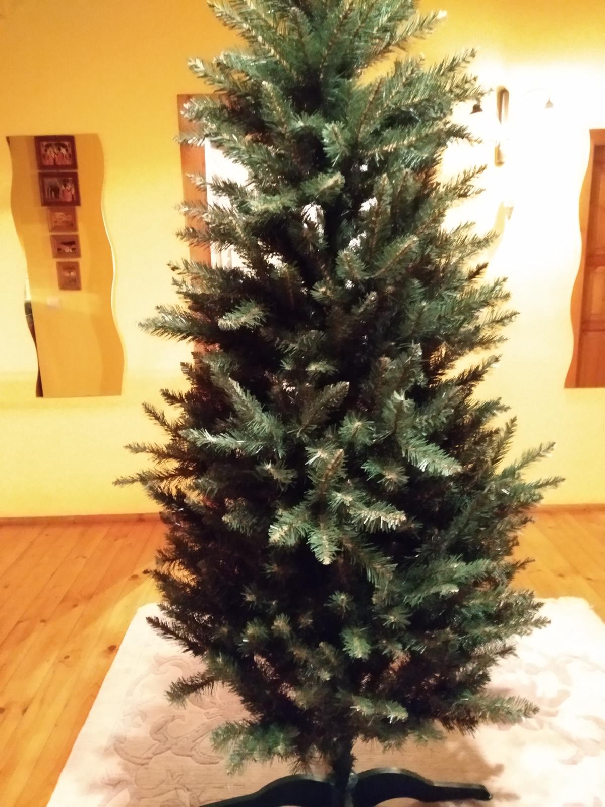 vianočný stromček - Obrázok č. 1