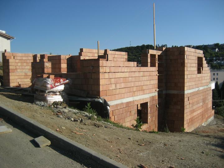Stavba domečku jaro 2009 - červen 2010