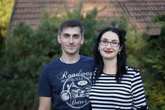 Po dlouhé době společné foto s manželem. Dva roky, dva měsíce a dva dny přesně po naší svatbě.