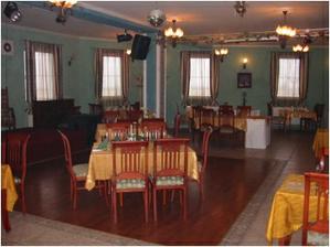 Alebo v tychto restauracnych..podla poctu hosti,ktori prijmu pozvanie
