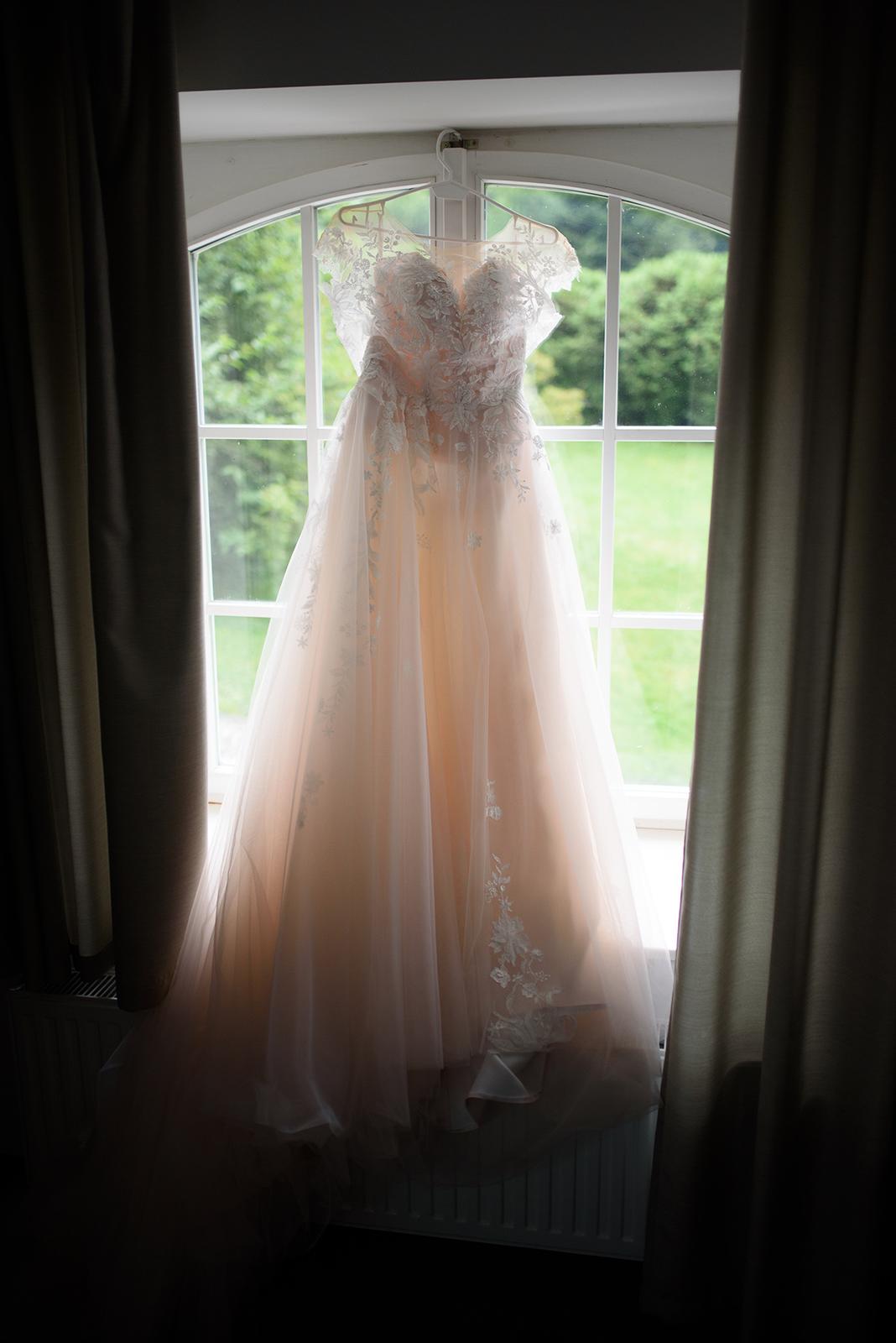 Svatební šaty značky Eva Grandes - Obrázek č. 1