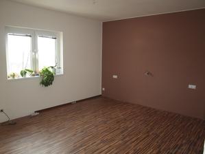 v neděli položená plovoučka, ještě lišty a v týdnu budou viset světla