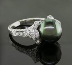 Green pearl