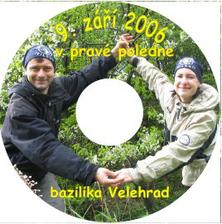 Svatební oznámení jsme pojali netradičně-rozdáváme CD s filmem o naší cestě životem.