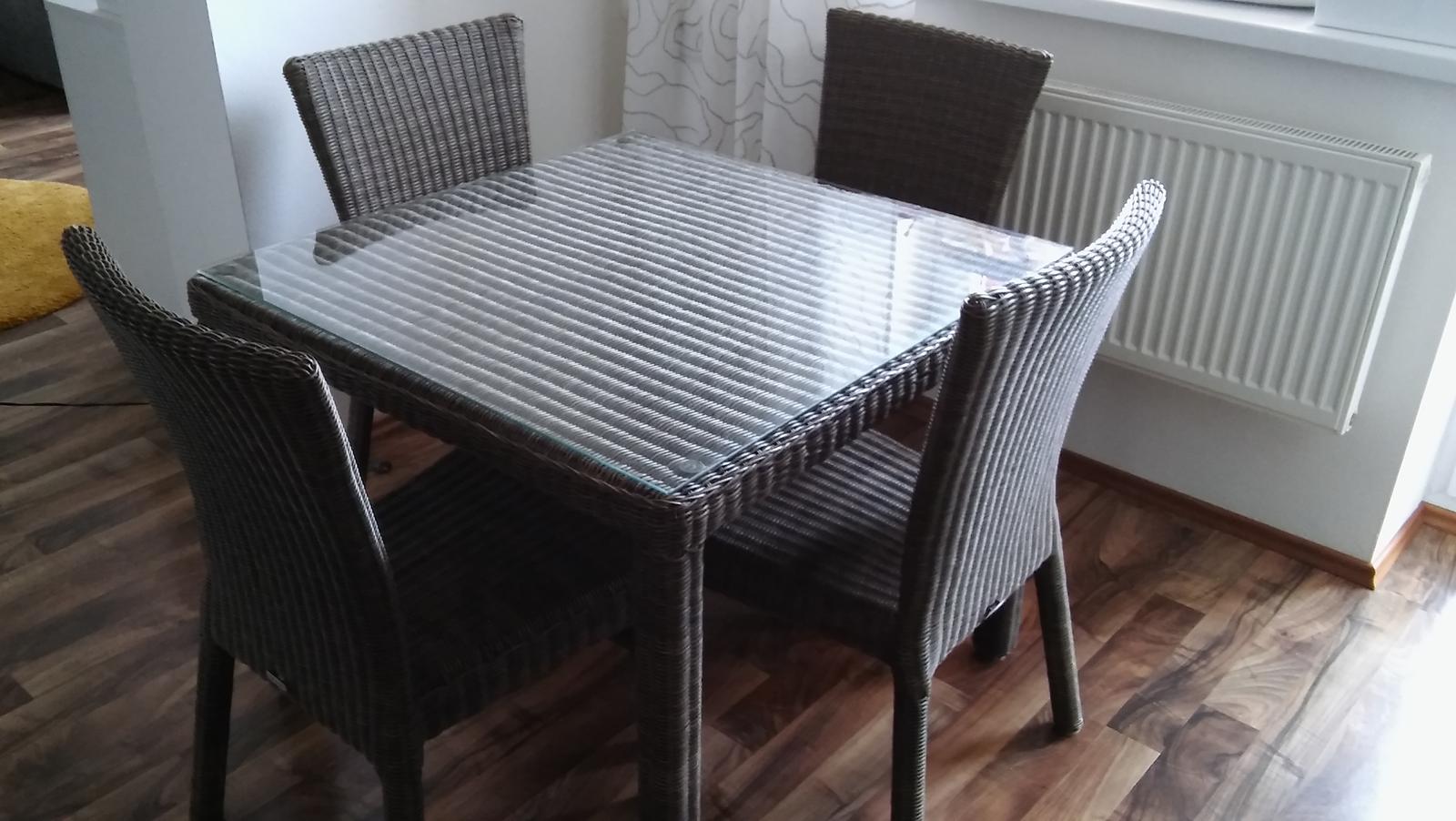 Stôl +stoličky ratanové - Obrázok č. 1