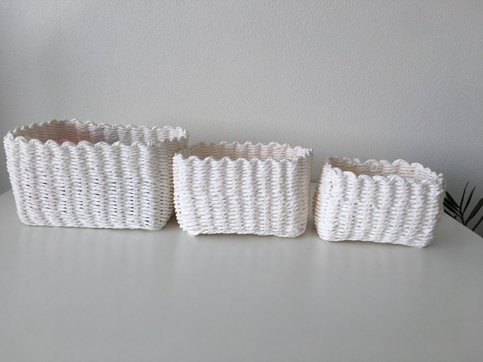 Set 3 bílých pletených košíčků - Obrázek č. 1