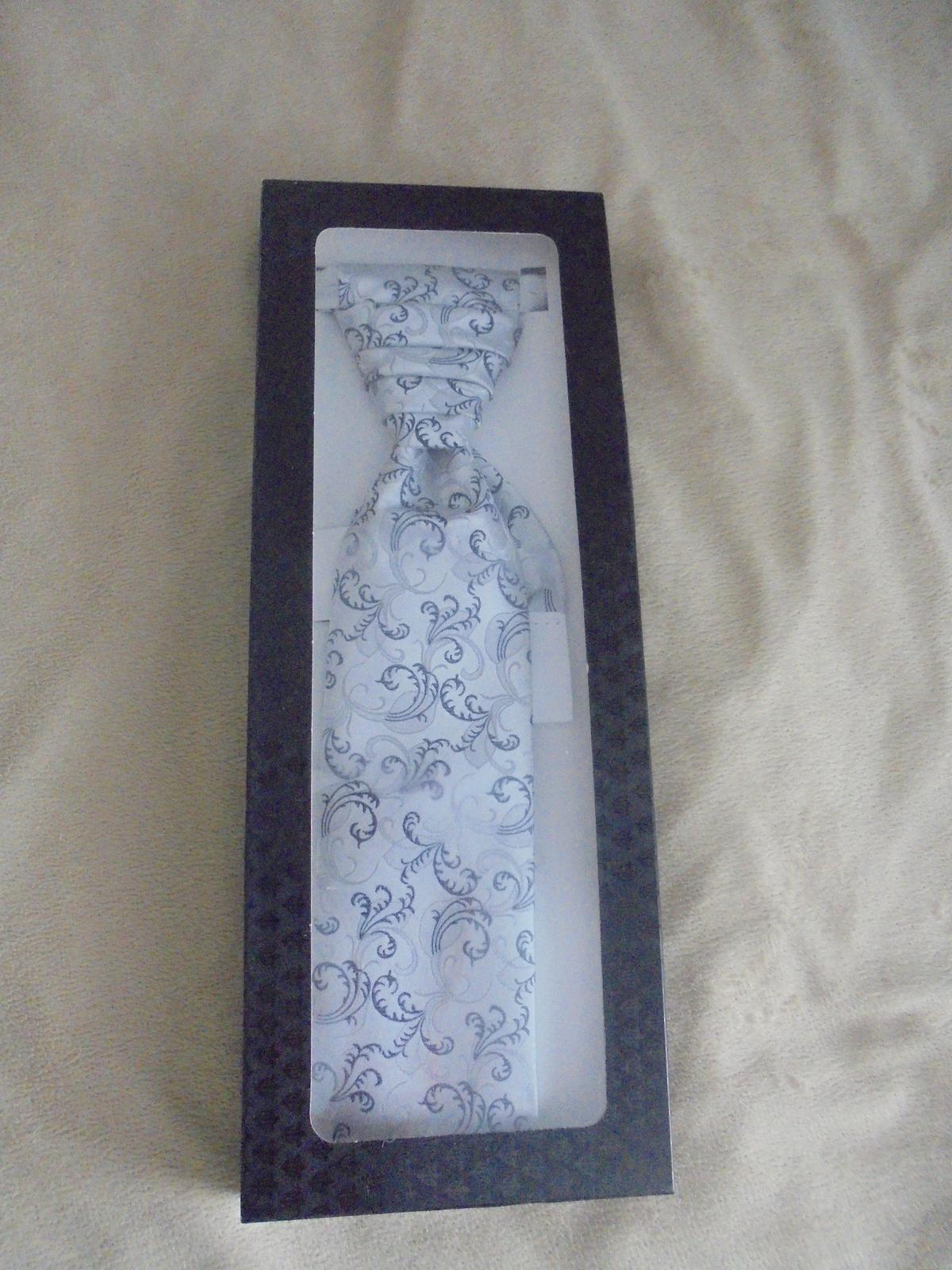 Svadobná kravata+vreckovka - Obrázok č. 1