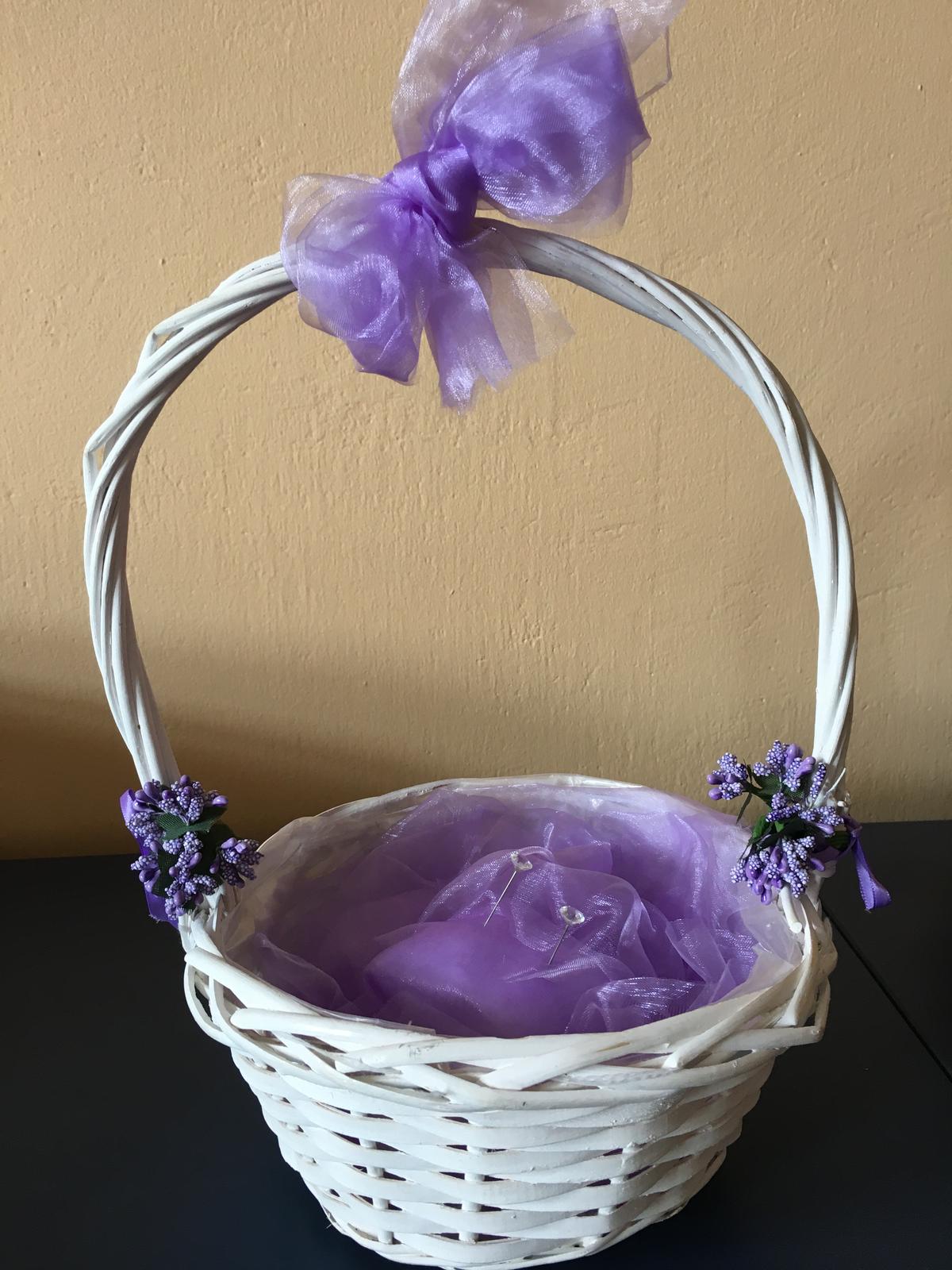 Košíček bílý zdobený světle fialový lila levandule na prstýnky - Obrázek č. 1