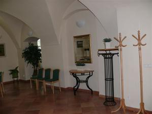 Přerov, obřadní síň, muzeum J A Komenského - čekací místnost