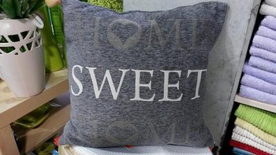 http://www.bytema.cz/polstare/dekoracni-polstare-povlak-home-sweet-home-45-45