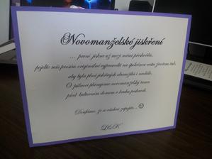 Novomanželské jiskření, nápad jsem tu někde viděla a opičila se, tak doufám, že se nevěsty nebudou zlobit.. :-) Fialová je stejná jako předchozí, ty fotky hrozně zkreslují.. :-(