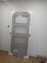 dvere do zádveria