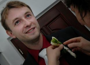 dorazil ženich