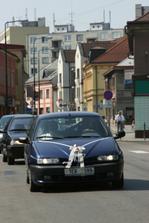 auto s ženichem